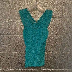 Maurices teal sleeveless blouse with lace.